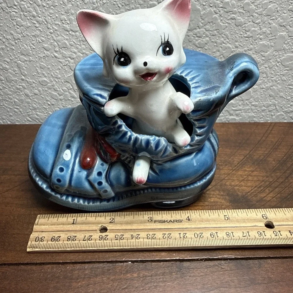 Vintage Kitty Cat in a Shoe Piggy Bank Japan